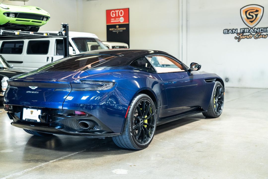 2019 Aston Martin DB11
