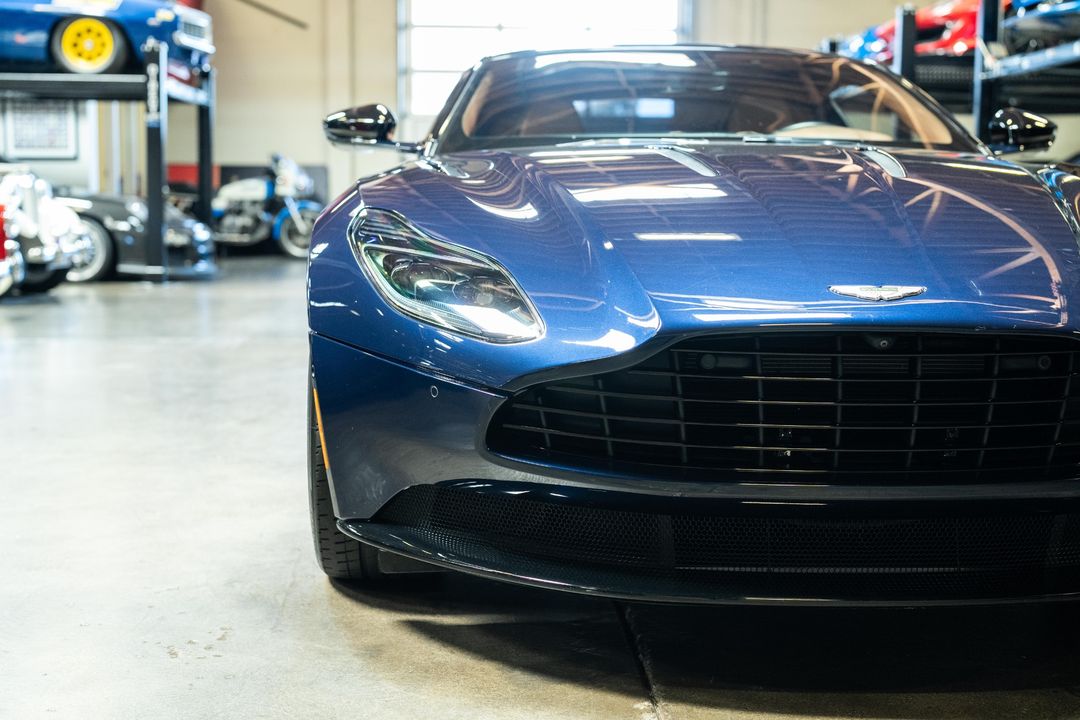 2019 Aston Martin DB11