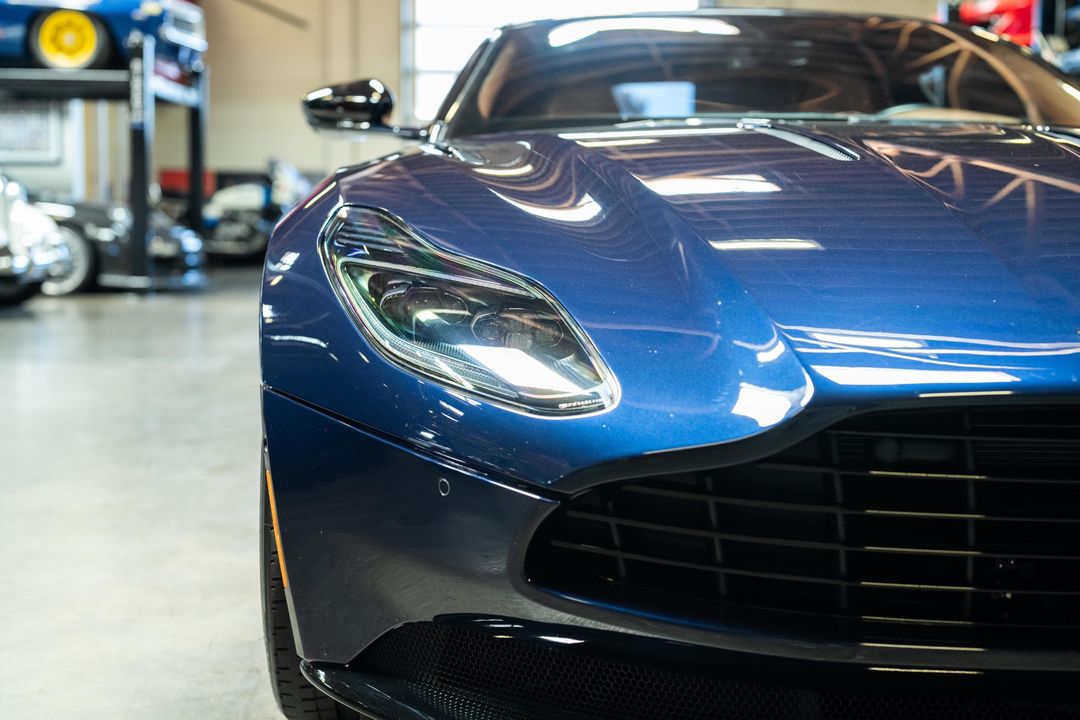 2019 Aston Martin DB11