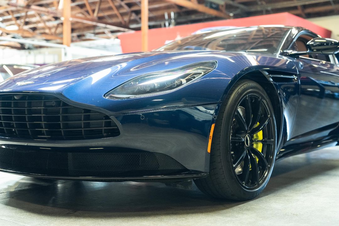 2019 Aston Martin DB11