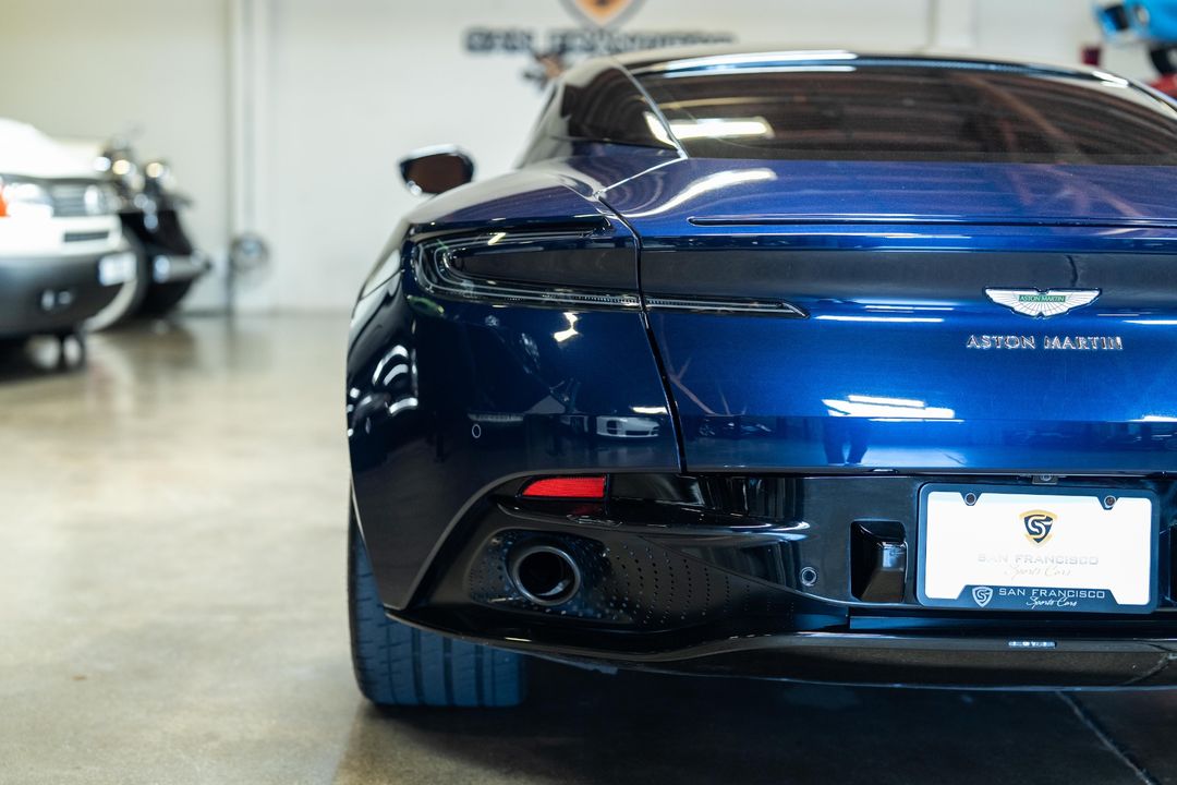 2019 Aston Martin DB11
