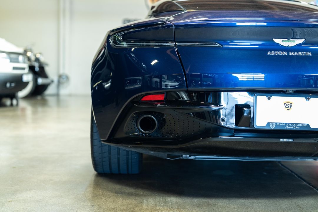 2019 Aston Martin DB11