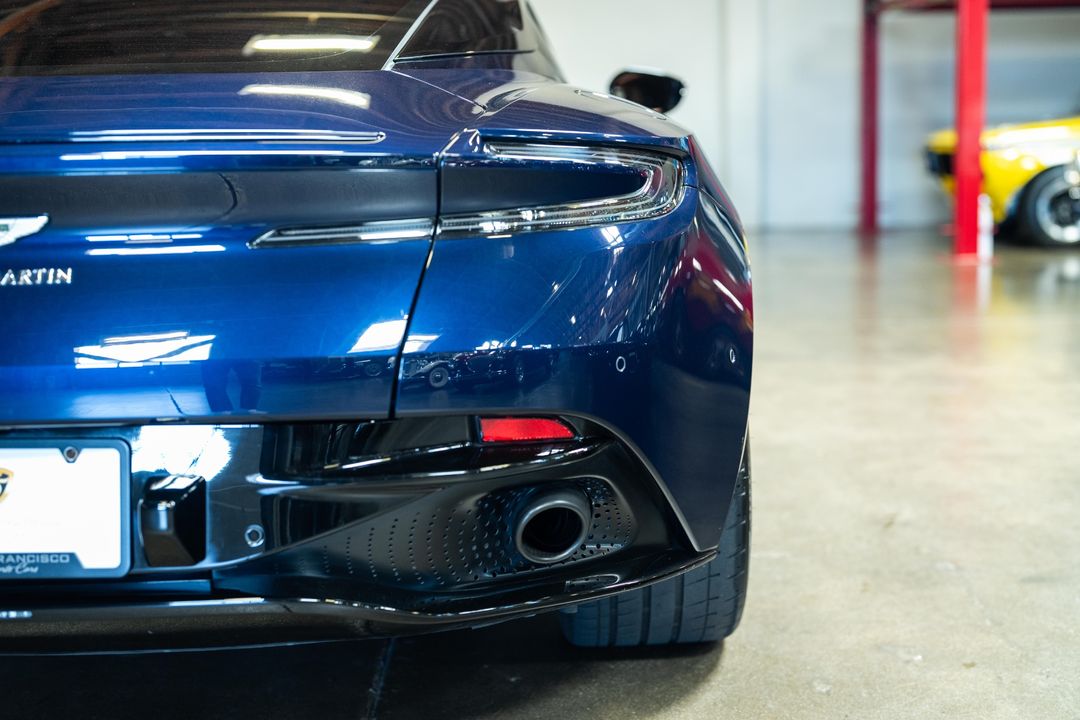 2019 Aston Martin DB11