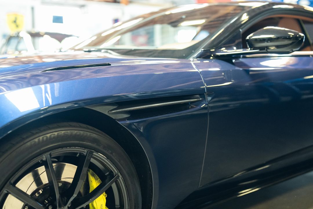 2019 Aston Martin DB11