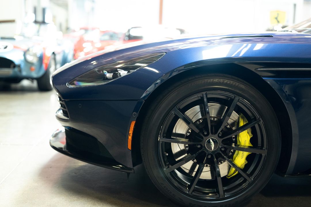 2019 Aston Martin DB11