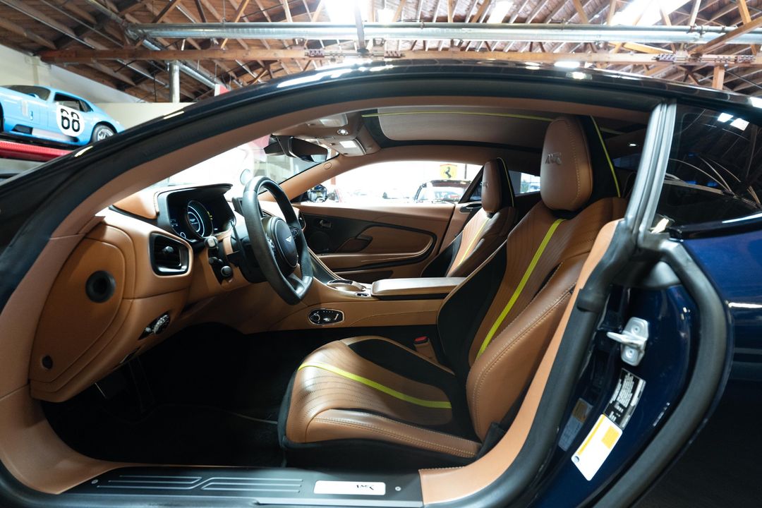 2019 Aston Martin DB11