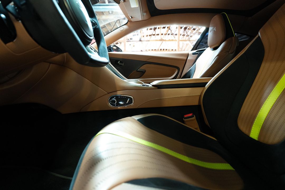 2019 Aston Martin DB11