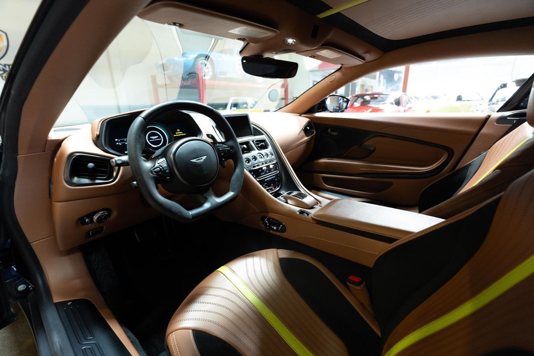 2019 Aston Martin DB11