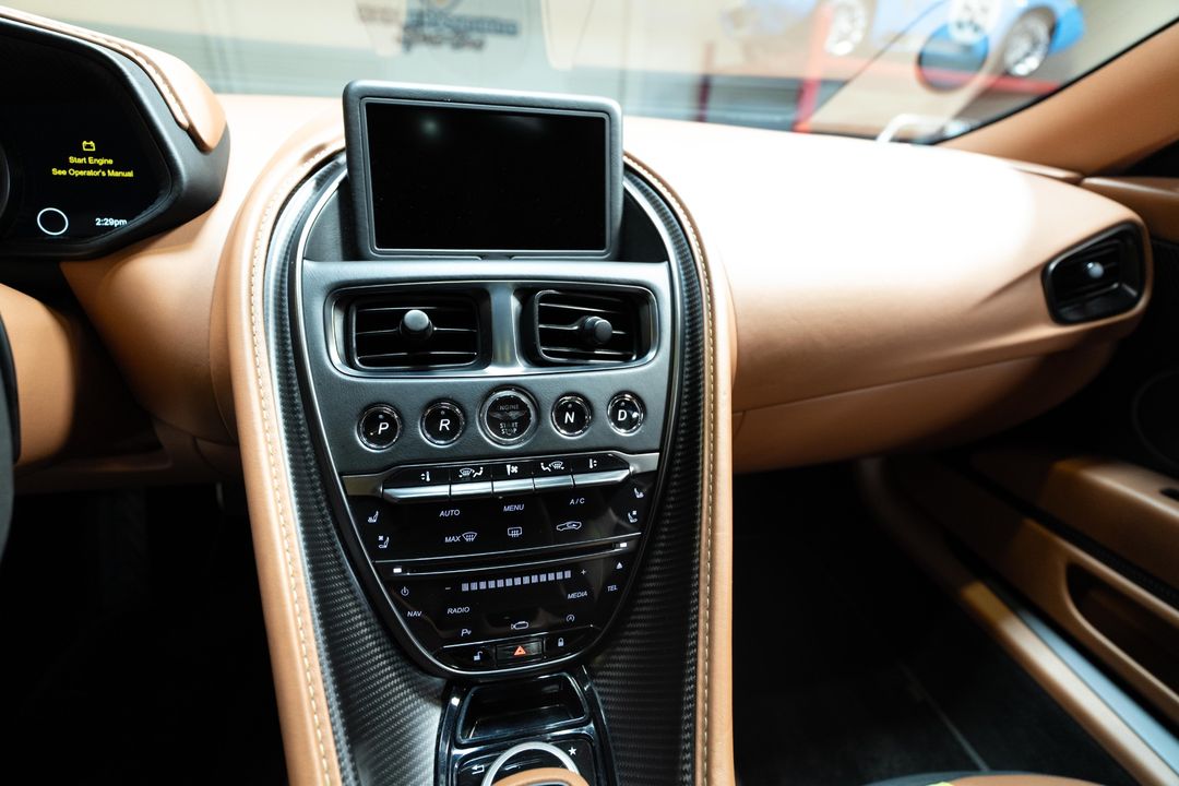 2019 Aston Martin DB11