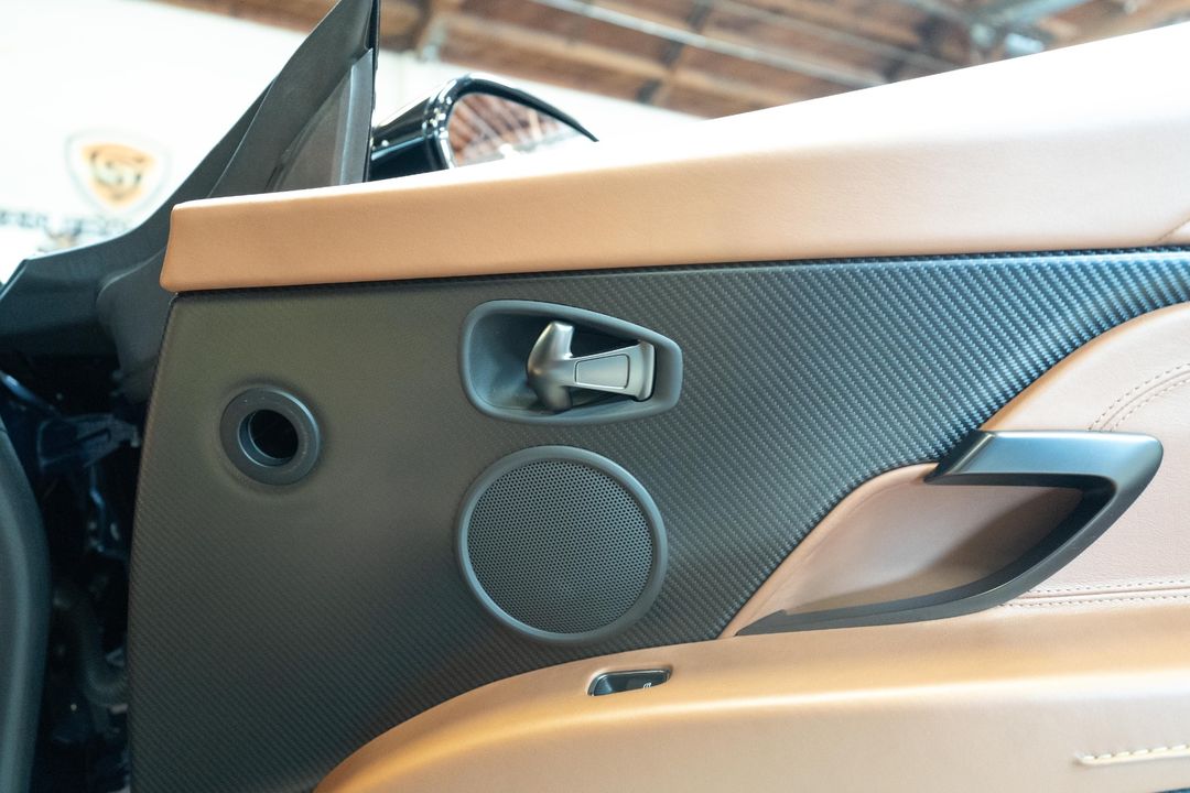 2019 Aston Martin DB11