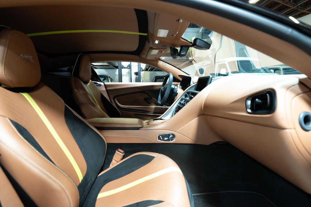 2019 Aston Martin DB11