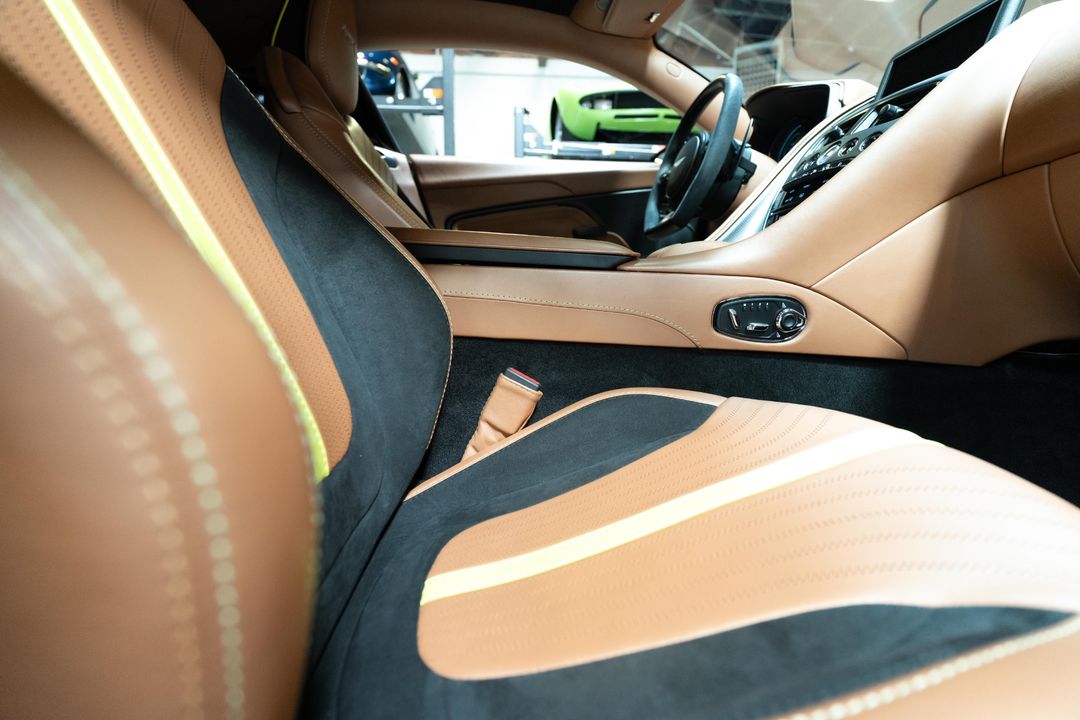 2019 Aston Martin DB11