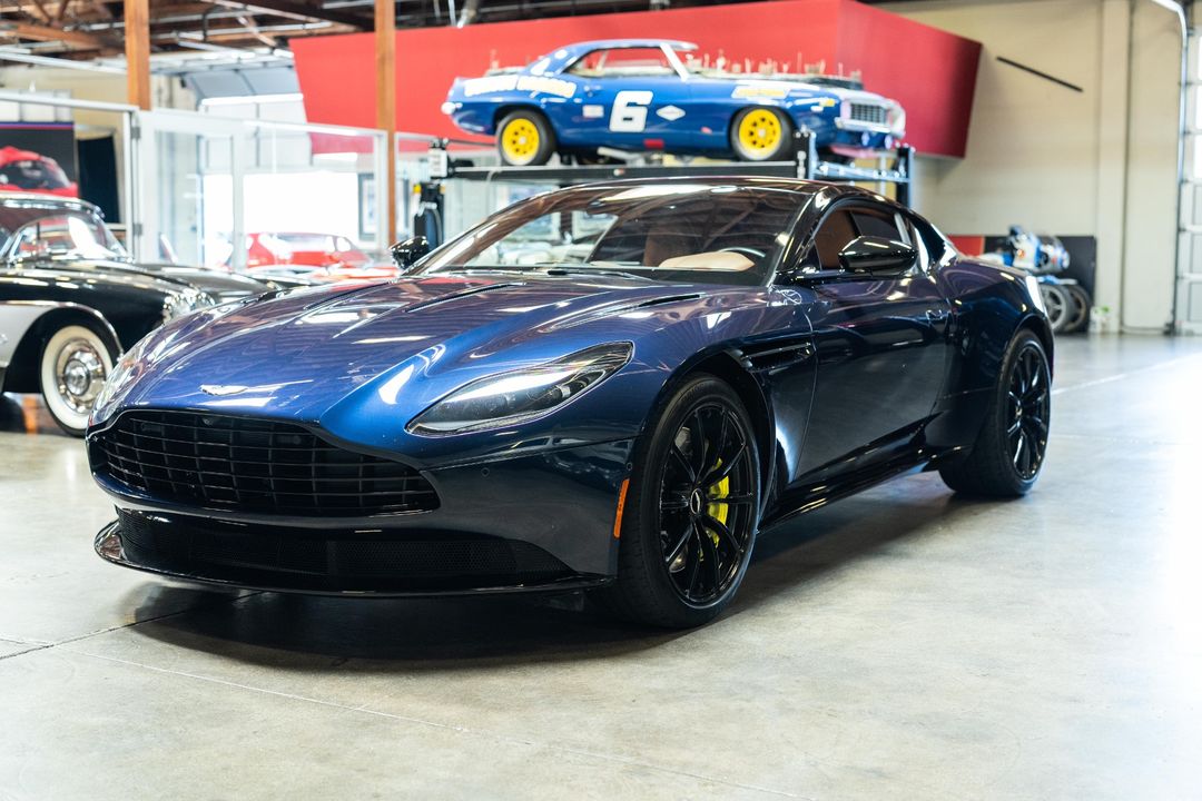 2019 Aston Martin DB11