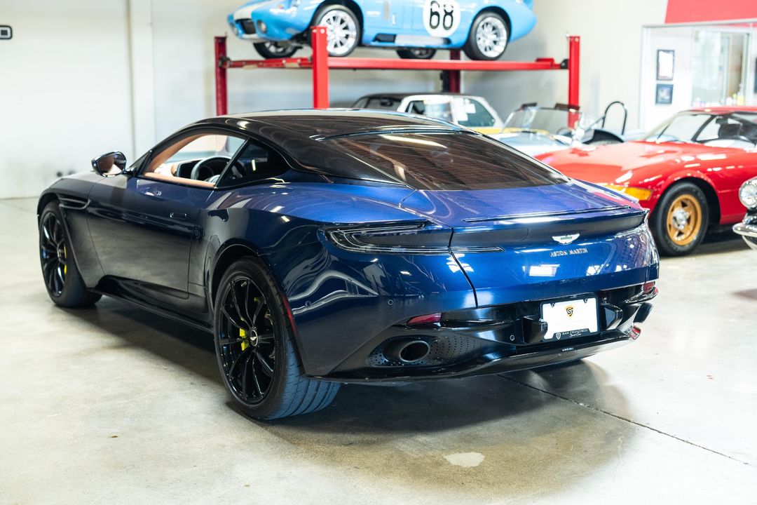 2019 Aston Martin DB11