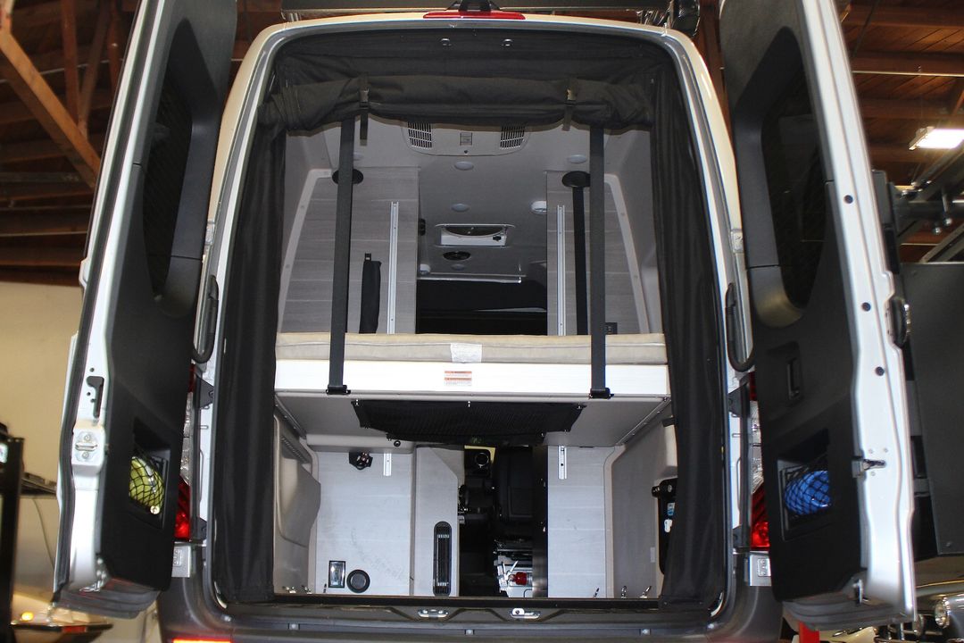 2020 Mercedes-Benz Sprinter camper