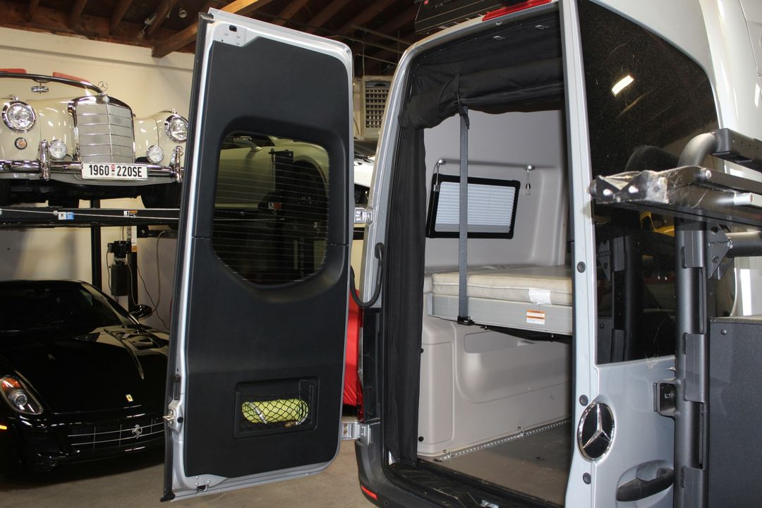 2020 Mercedes-Benz Sprinter camper