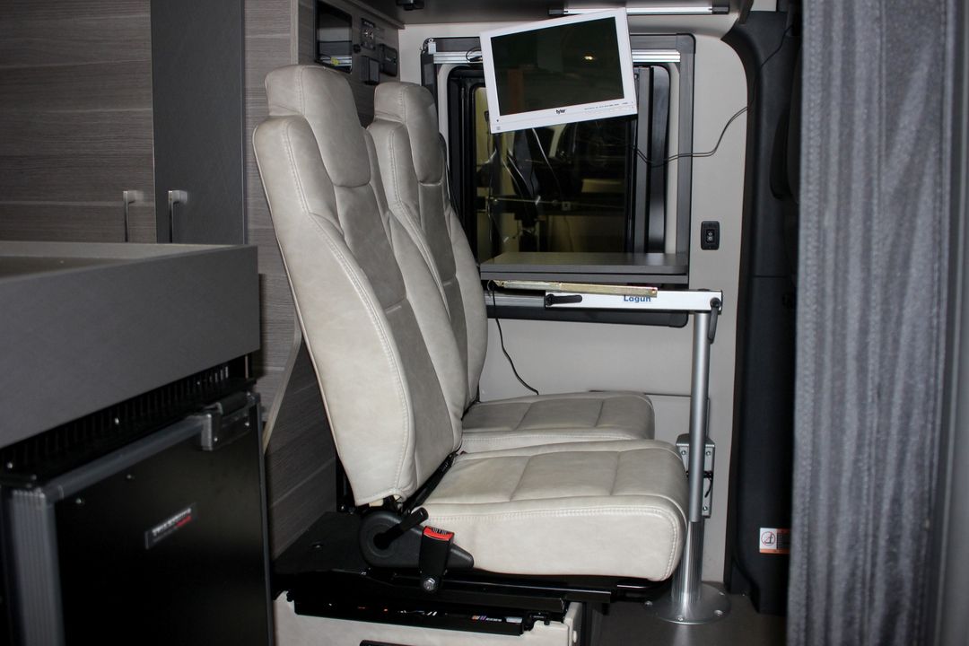 2020 Mercedes-Benz Sprinter camper
