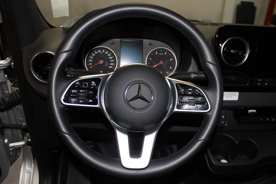 2020 Mercedes-Benz Sprinter camper