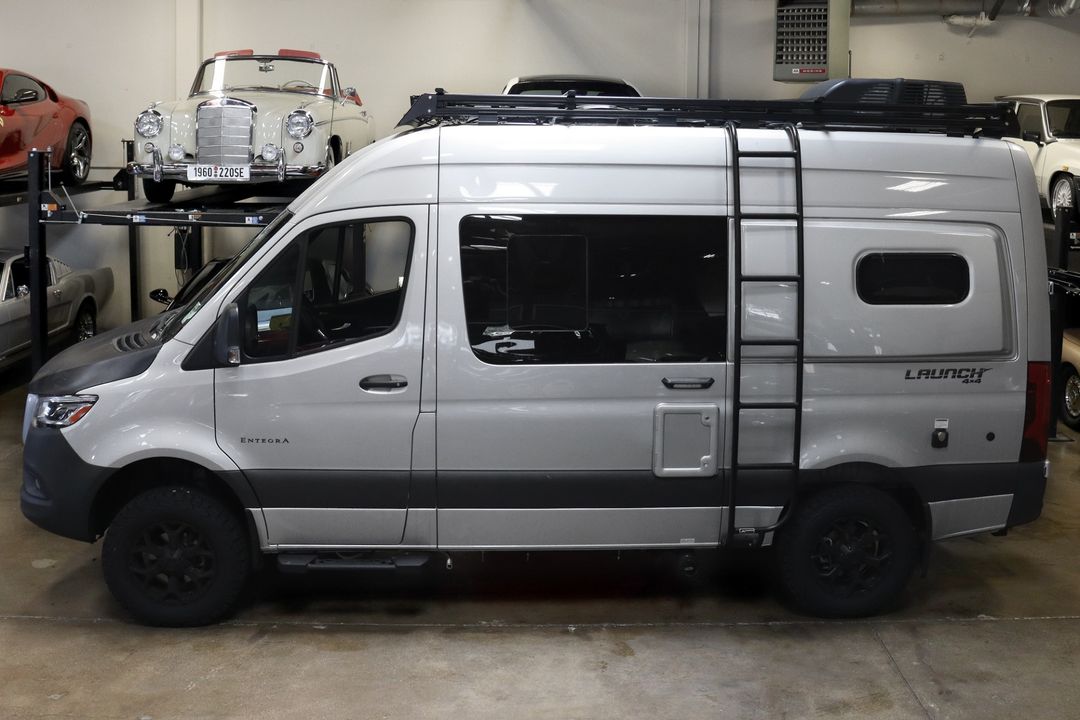 2020 Mercedes-Benz Sprinter camper