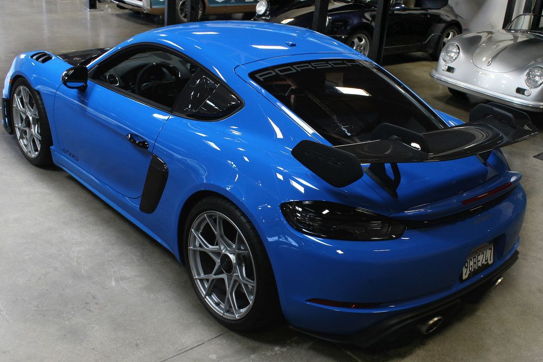 2023 Porsche 718 Cayman