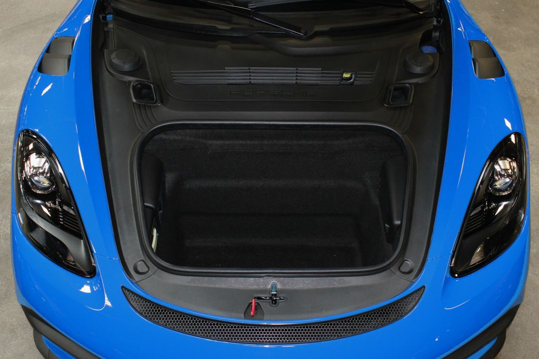 2023 Porsche 718 Cayman