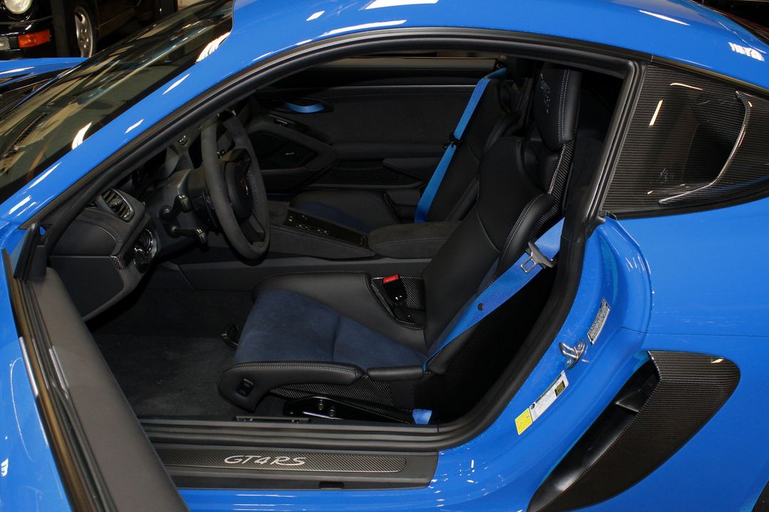 2023 Porsche 718 Cayman