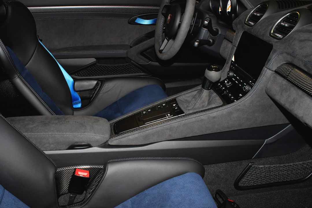 2023 Porsche 718 Cayman