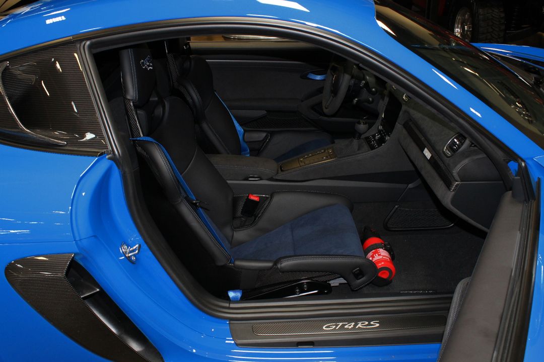 2023 Porsche 718 Cayman