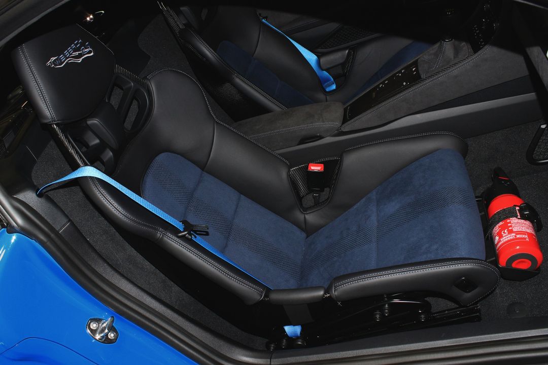 2023 Porsche 718 Cayman