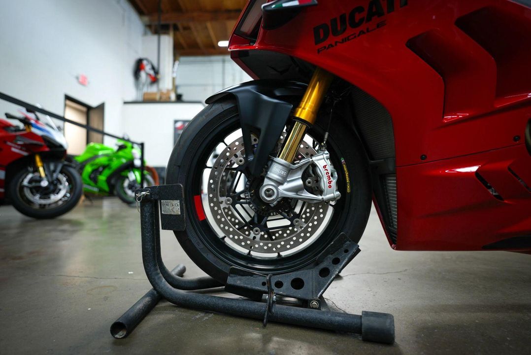 2023 Ducati Panigale V4 S