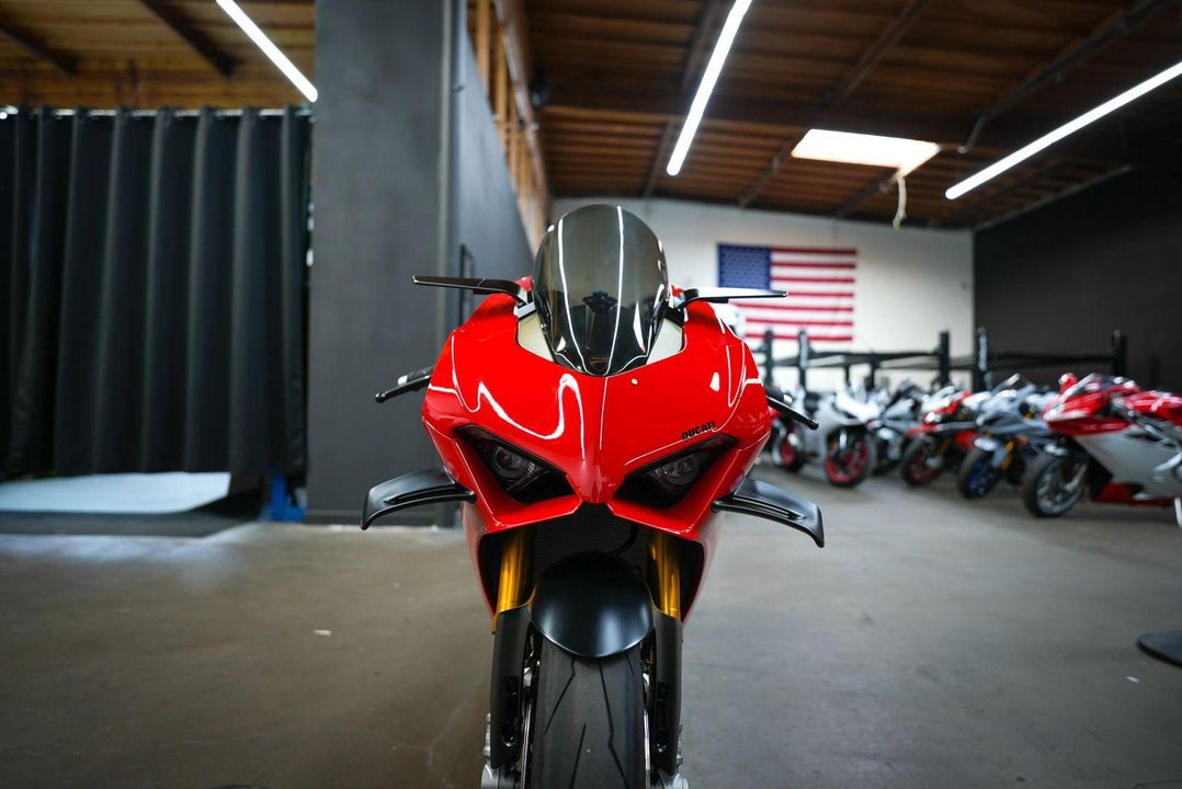 2023 Ducati Panigale V4 S