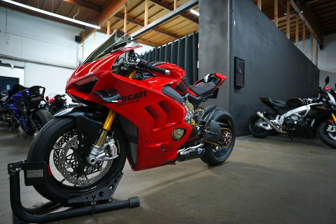 2023 Ducati Panigale V4 S