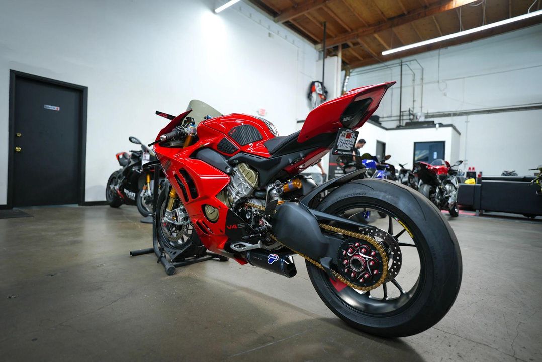 2023 Ducati Panigale V4 S