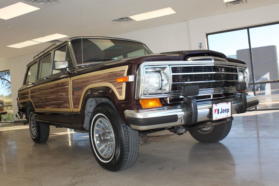 1989 Jeep Grand Wagoneer