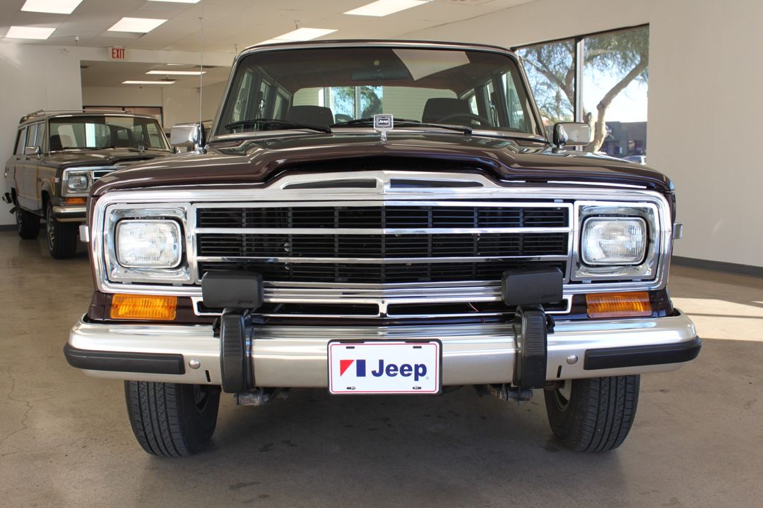1989 Jeep Grand Wagoneer