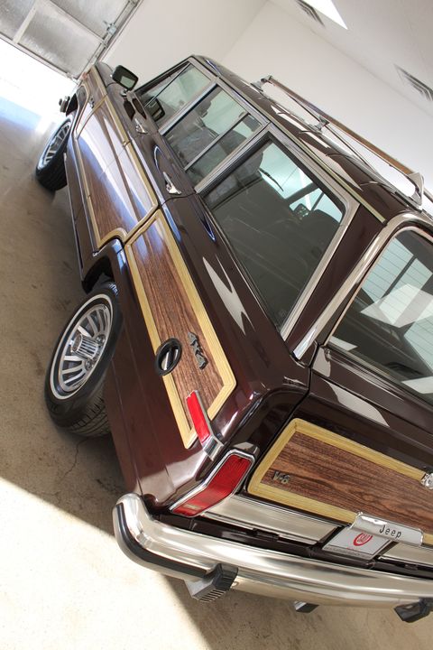 1989 Jeep Grand Wagoneer