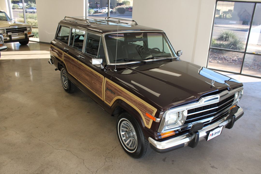 1989 Jeep Grand Wagoneer
