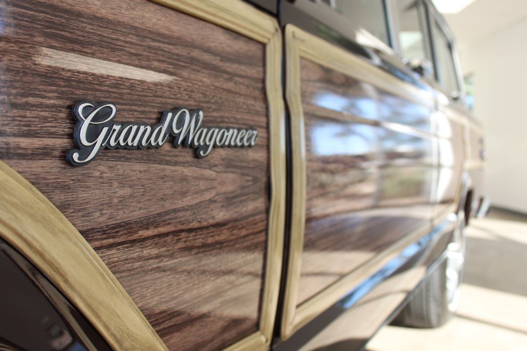 1989 Jeep Grand Wagoneer