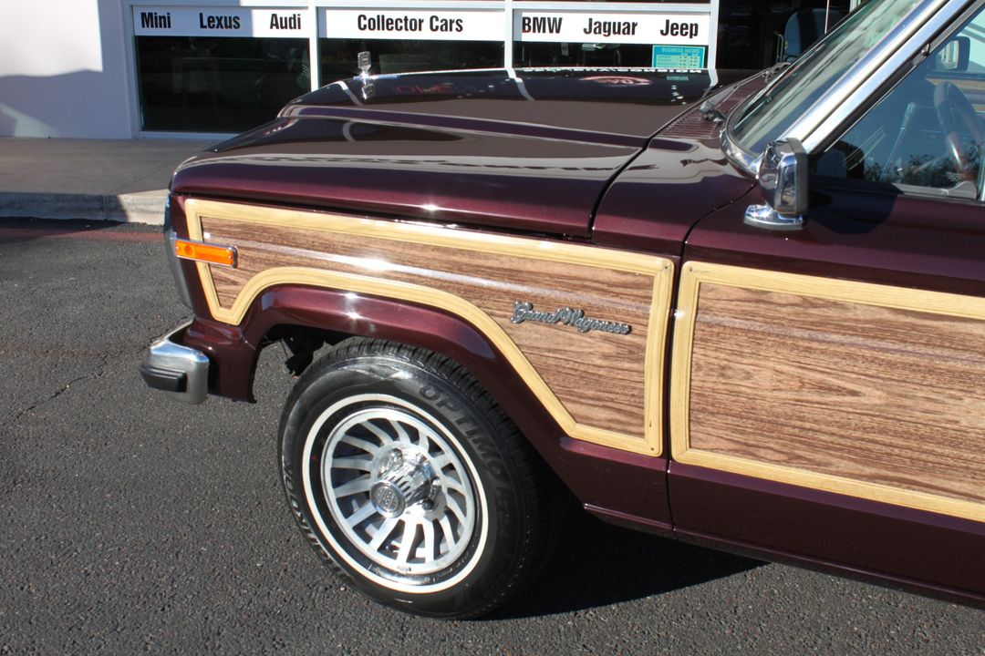 1989 Jeep Grand Wagoneer