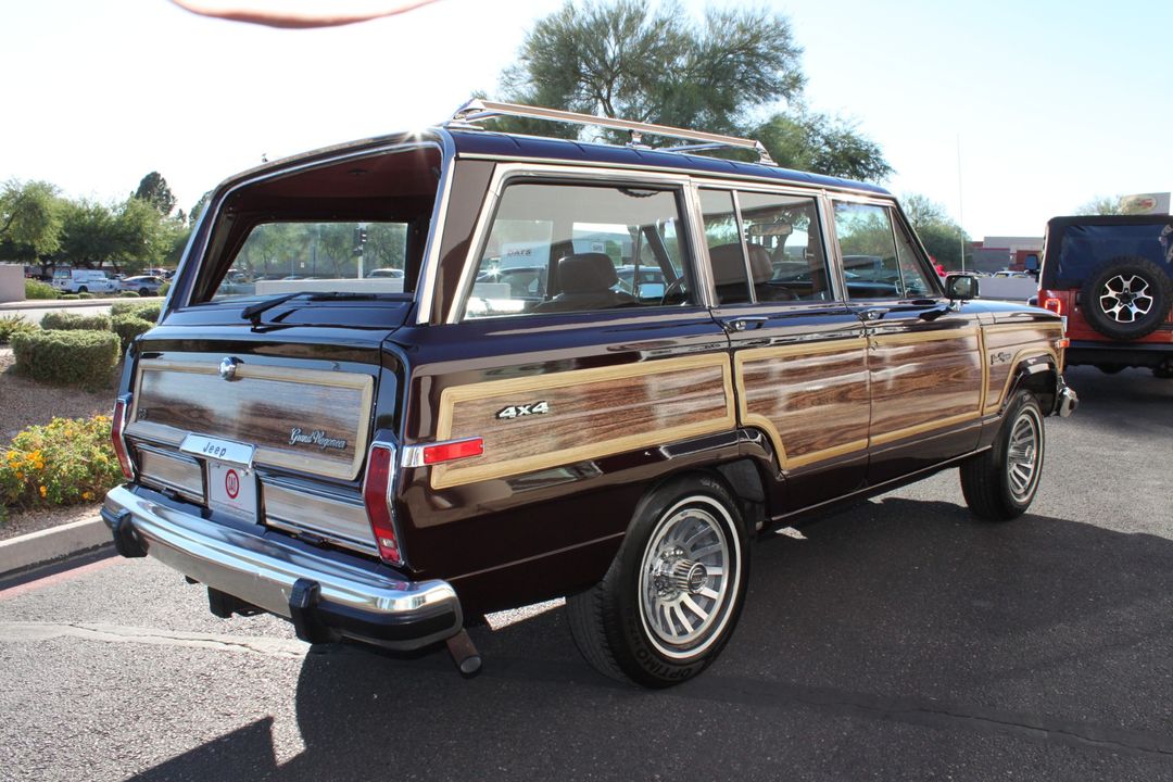 1989 Jeep Grand Wagoneer