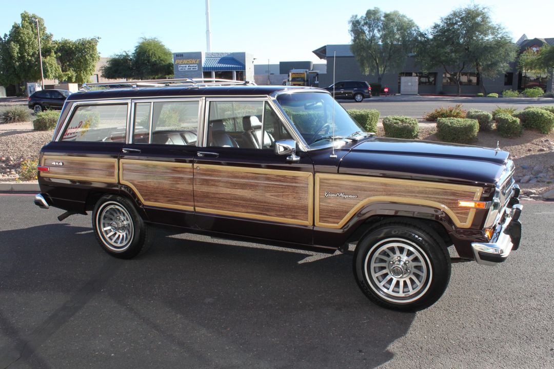 1989 Jeep Grand Wagoneer