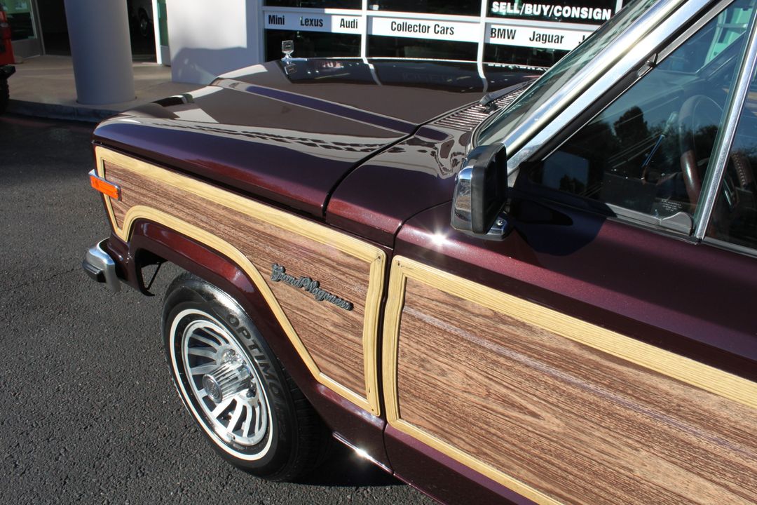 1989 Jeep Grand Wagoneer