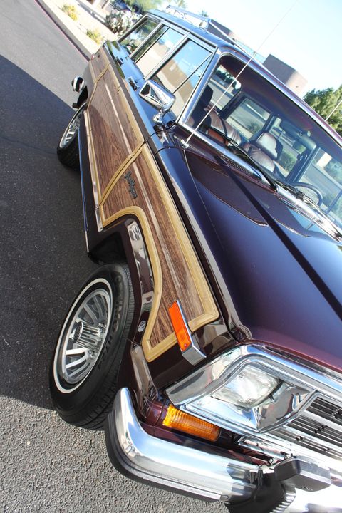 1989 Jeep Grand Wagoneer
