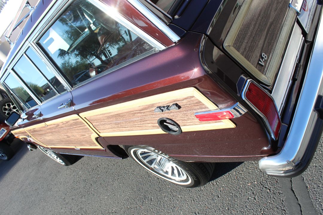 1989 Jeep Grand Wagoneer
