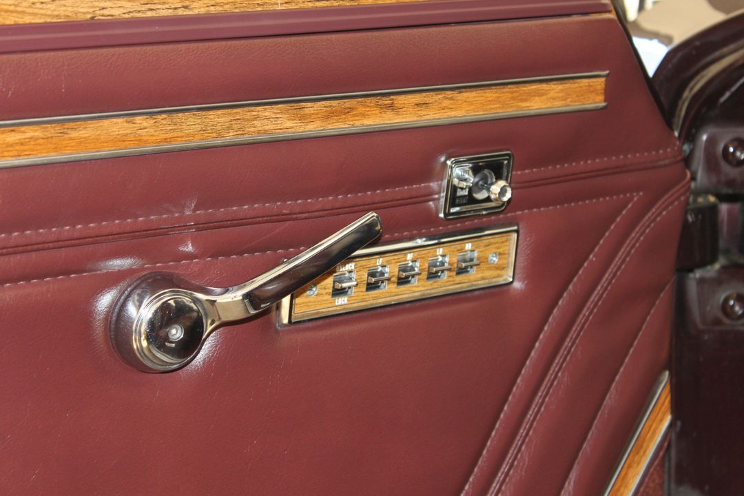 1989 Jeep Grand Wagoneer