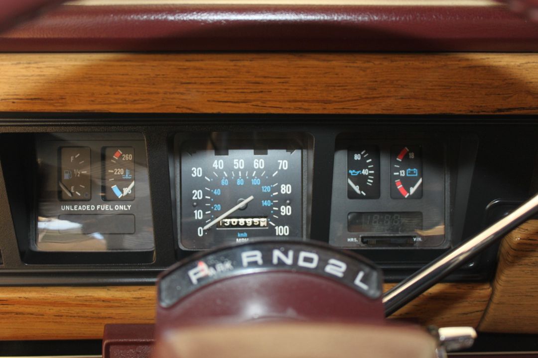 1989 Jeep Grand Wagoneer