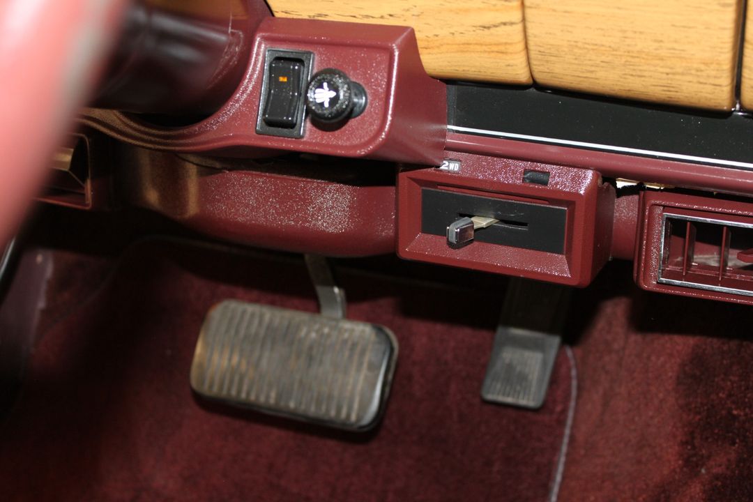 1989 Jeep Grand Wagoneer