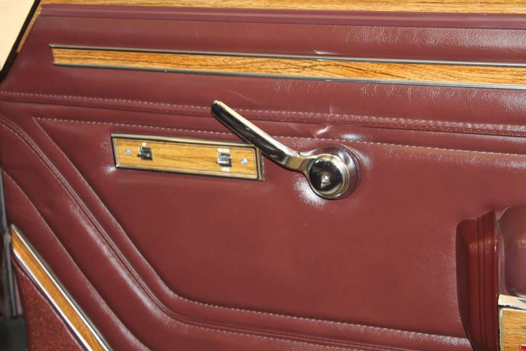 1989 Jeep Grand Wagoneer