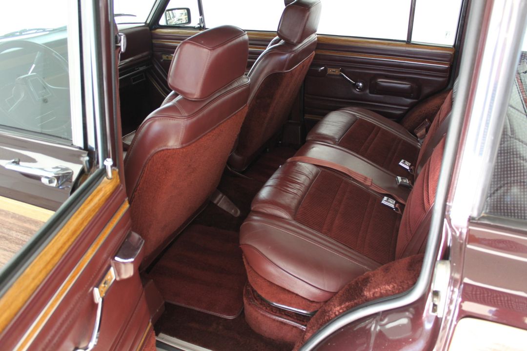 1989 Jeep Grand Wagoneer