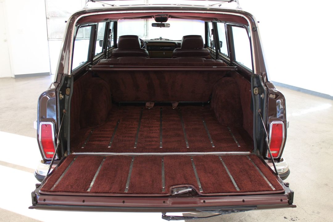1989 Jeep Grand Wagoneer